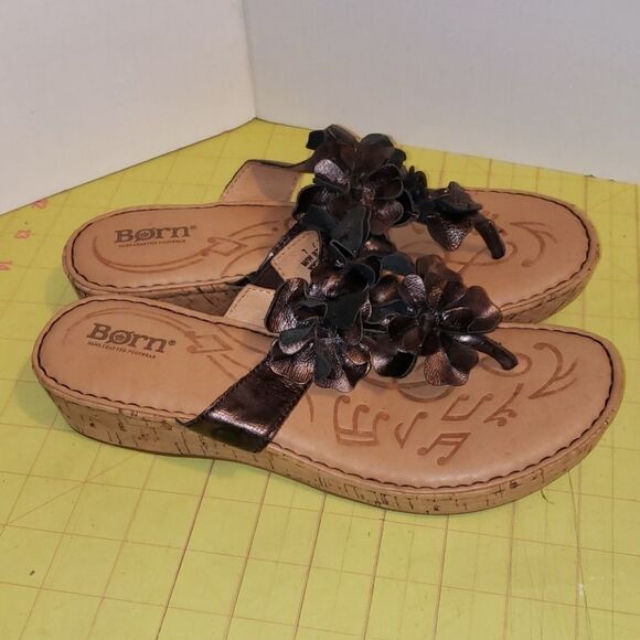 Born Leather wedges  - Picture 1 of 7